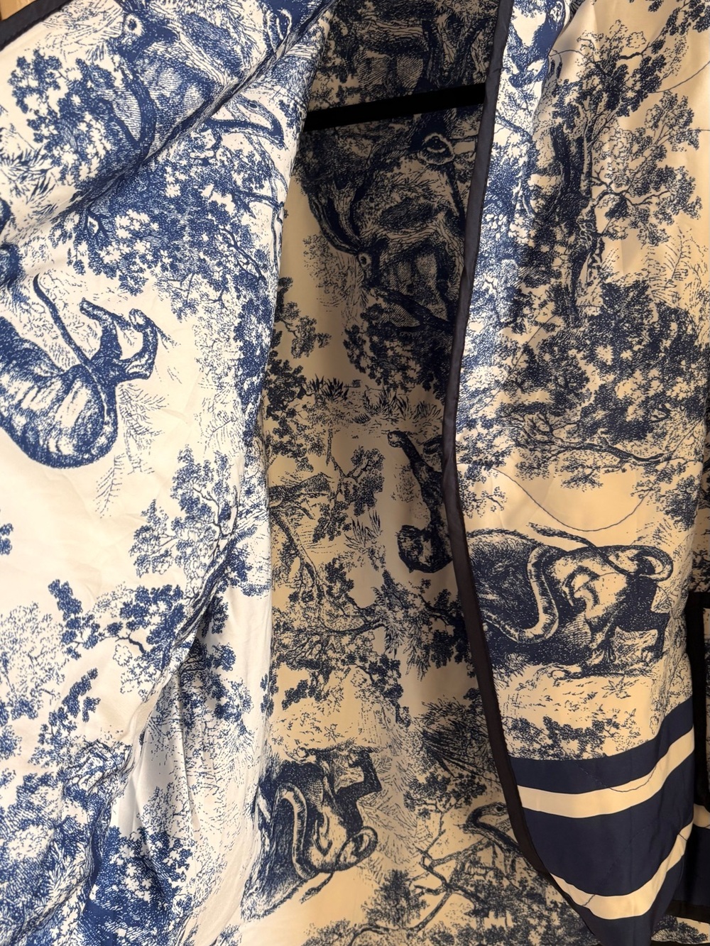 Ginger Blue and White Toile Quilted lapel collar Jacket size L NWOT - Picture 6 of 10